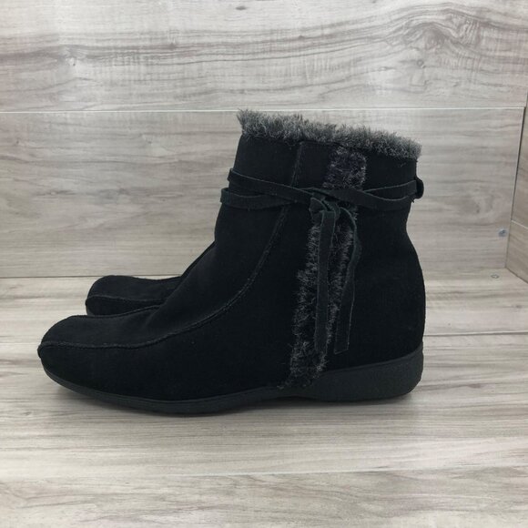 Weatherproof Boot Company Ankle Boots Women's 10 Becky Black Suede Zip Booties - Picture 2 of 10